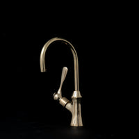 Filtered water faucet