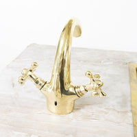 Solid Brass Vanity Faucet For Bathroom Single Hole Bathroom Vanity Faucet