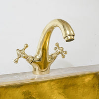 Solid Brass Vanity Faucet For Bathroom Single Hole Bathroom Vanity Faucet