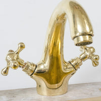 Solid Brass Vanity Faucet For Bathroom Single Hole Bathroom Vanity Faucet