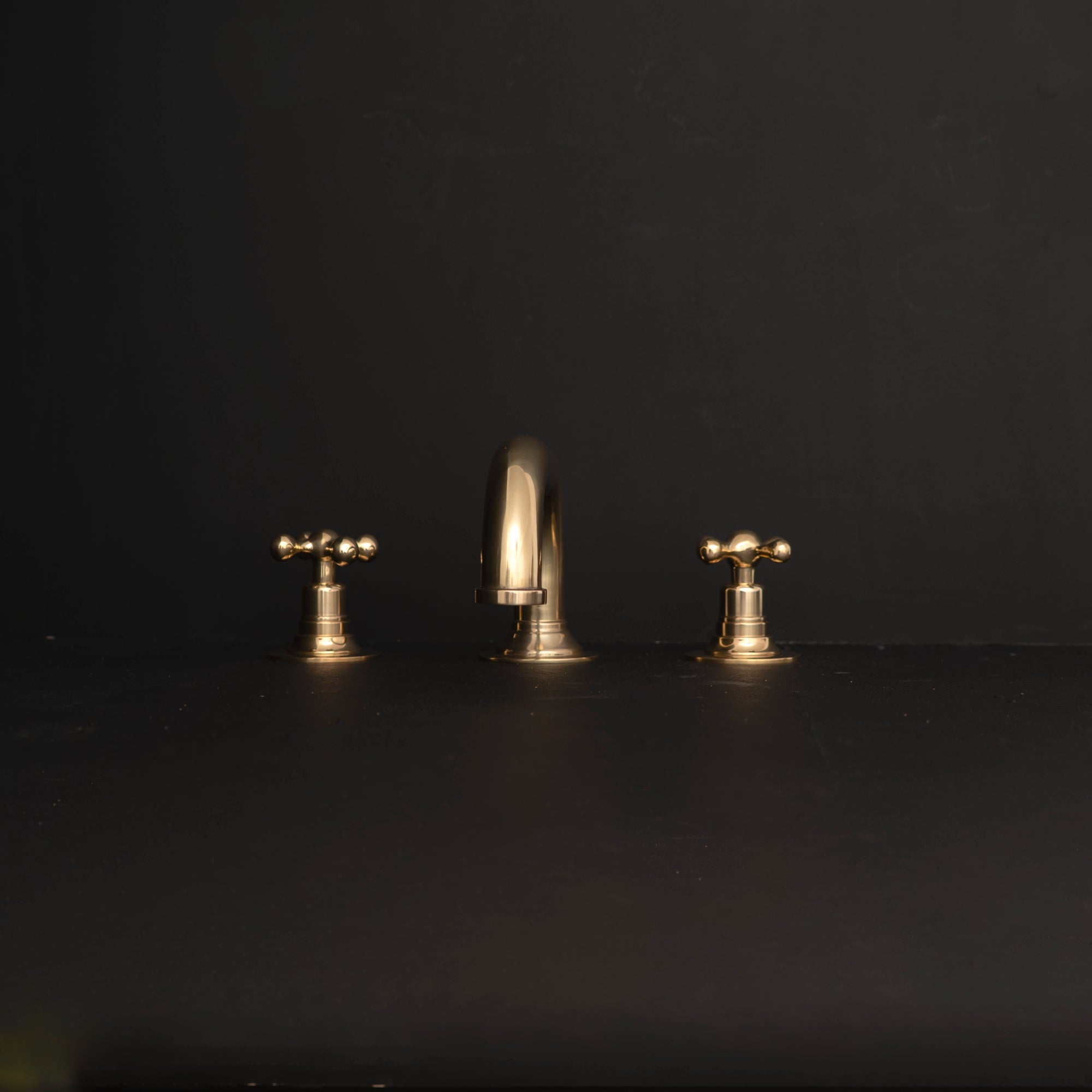 Handcrafted Solid Brass Deck Mounted Bathroom Faucet SP Bathroom Faucet | Brassna