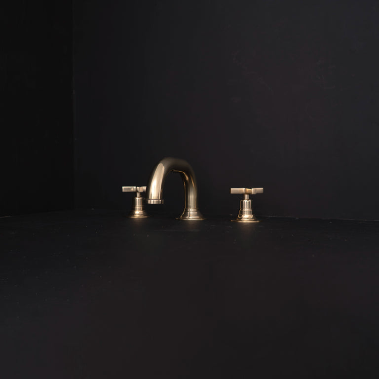 Unlacquered Brass Deck Mounted Sink Faucet, Widespread 3 Holes Bath Faucet 3 holes bath tap