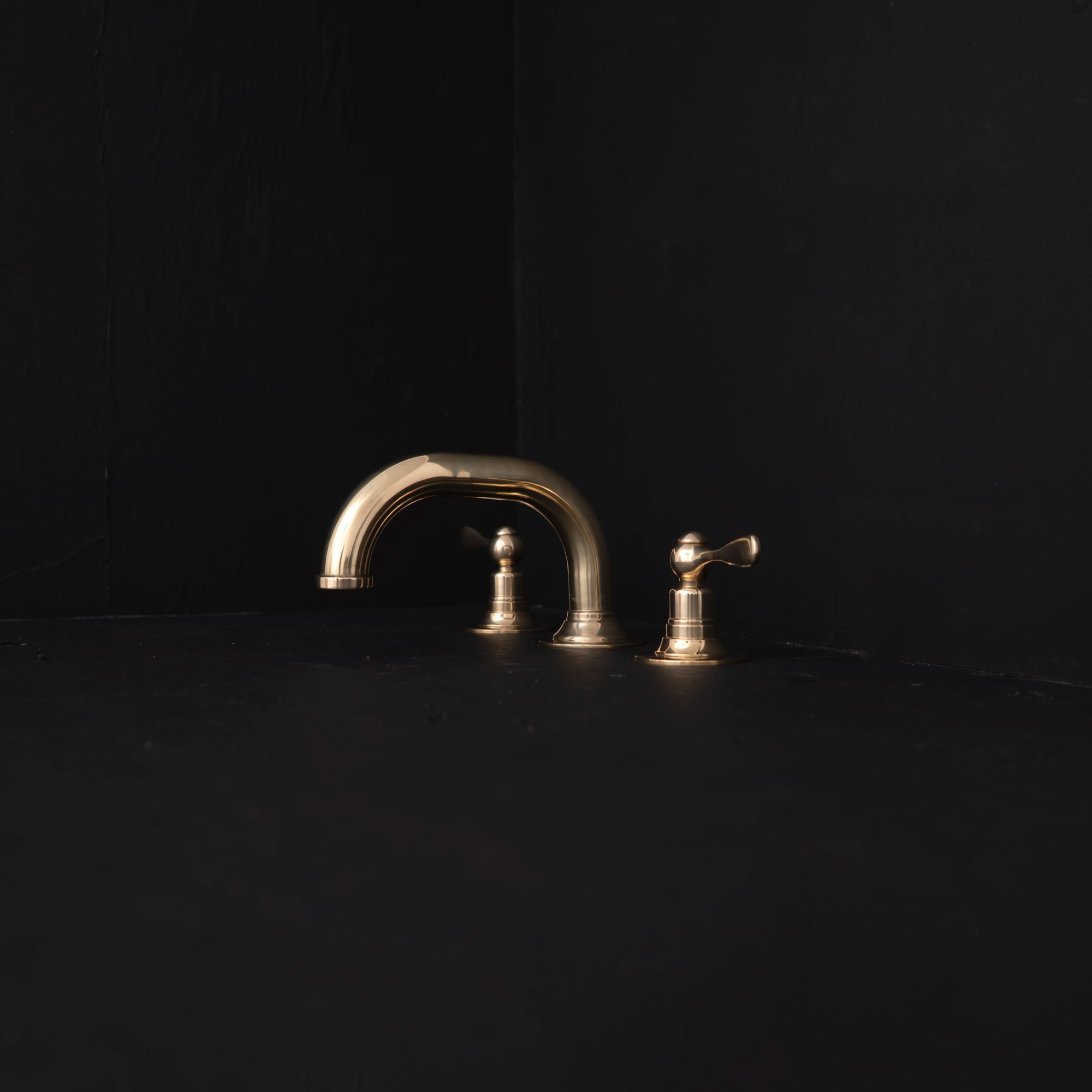 Unlacquered Brass Deck Mounted Sink Faucet, Widespread 3 Holes Bath Faucet 3 holes Bathroom Faucet