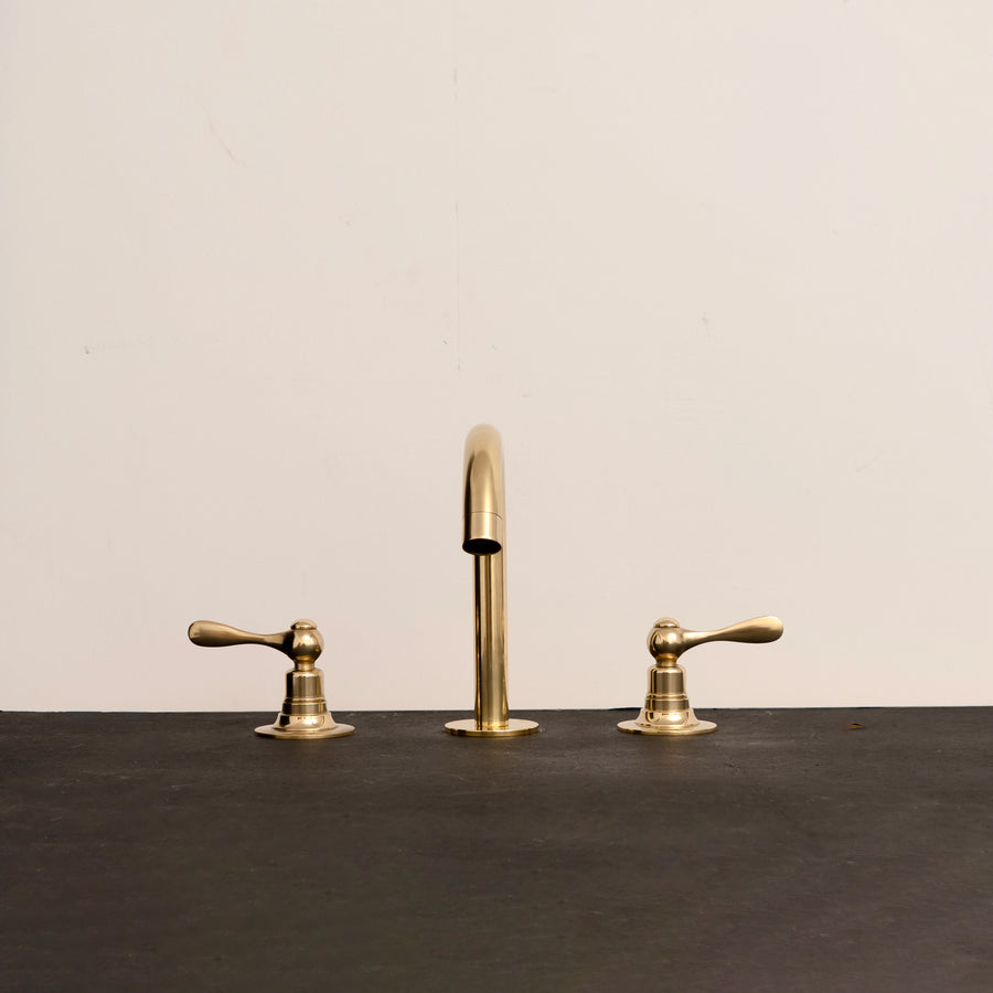 Unlacquered Brass Deck Mounted Sink Faucet, Widespread 3 Holes Bath Faucet Deck Mounted Bathroon Faucet