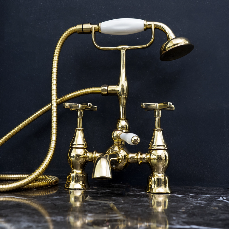 Brassna Tub Filler in Gold