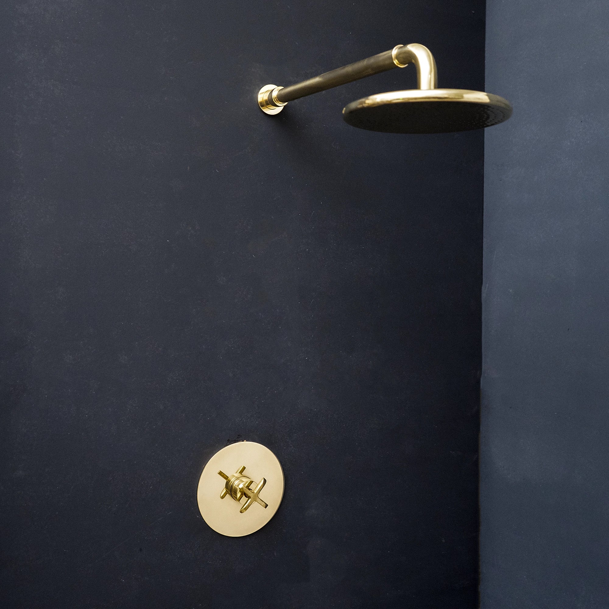 Handcrafted Solid Brass Luxura Thermostatic Shower H002 Shower System | Brassna