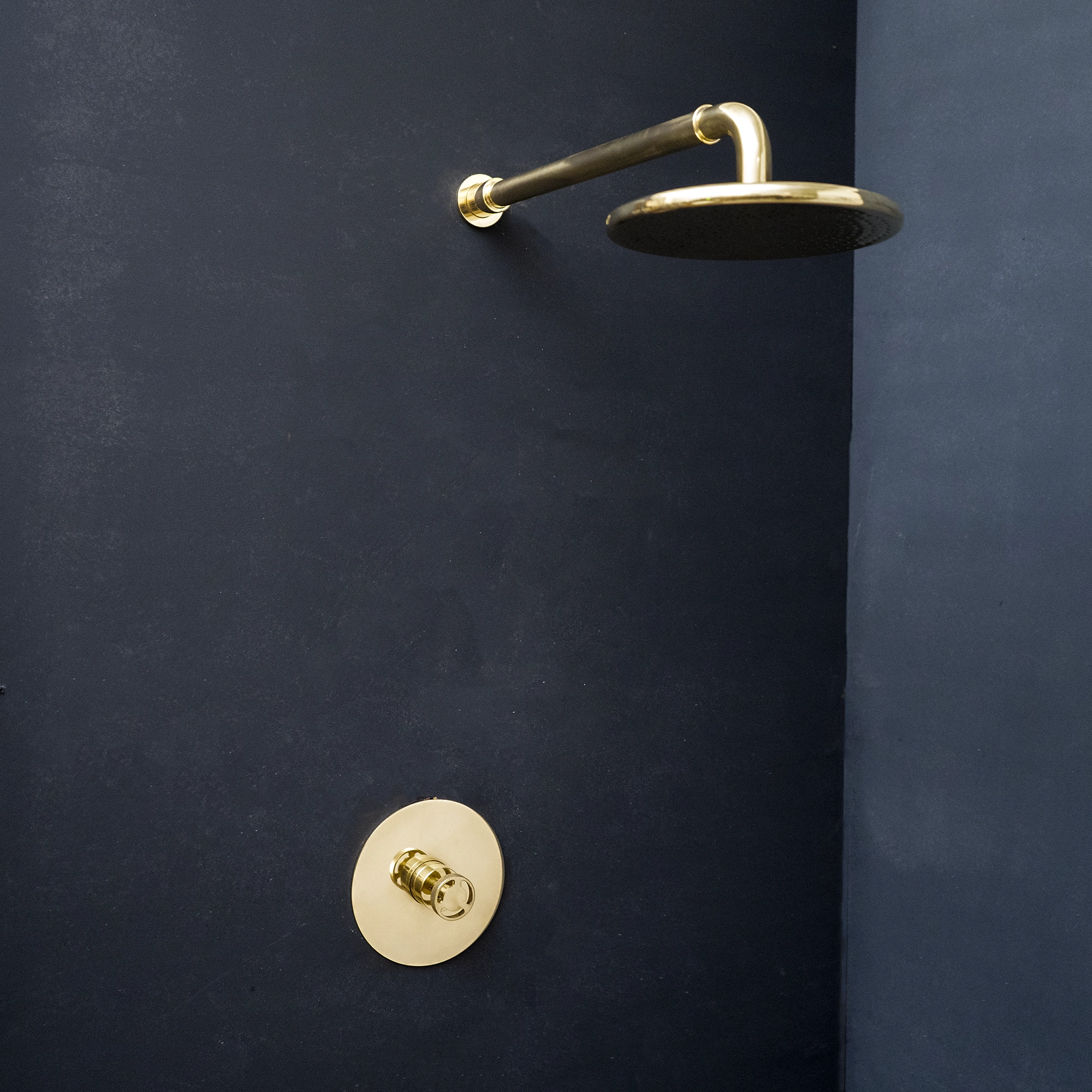 Handcrafted Solid Brass Luxura Thermostatic Shower Shower System | Brassna
