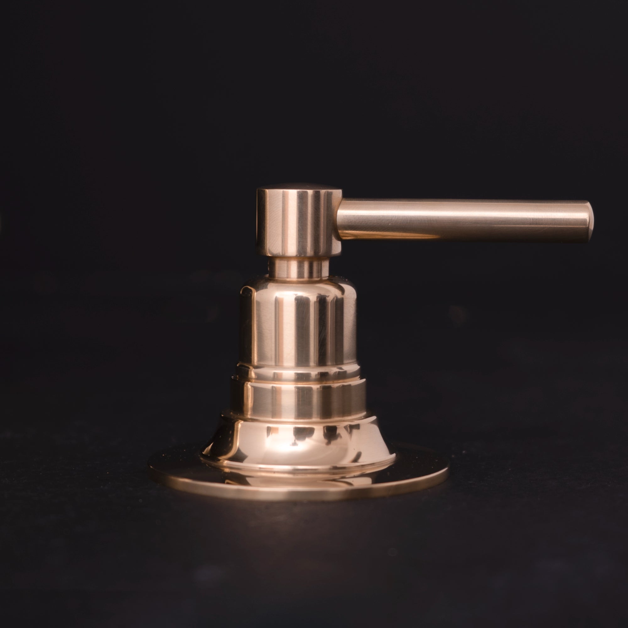 Handcrafted Solid Brass Widespread sink faucet Bathroom Faucet - Detail View | Brassna