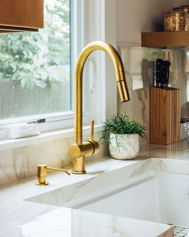  Brass Pull-Down Kitchen Faucet