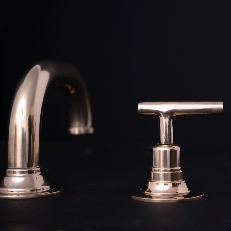 Unlacquered Brass Deck Mounted Sink Faucet, Widespread 3 Holes Bath Faucet Deck Mounted Faucet SP