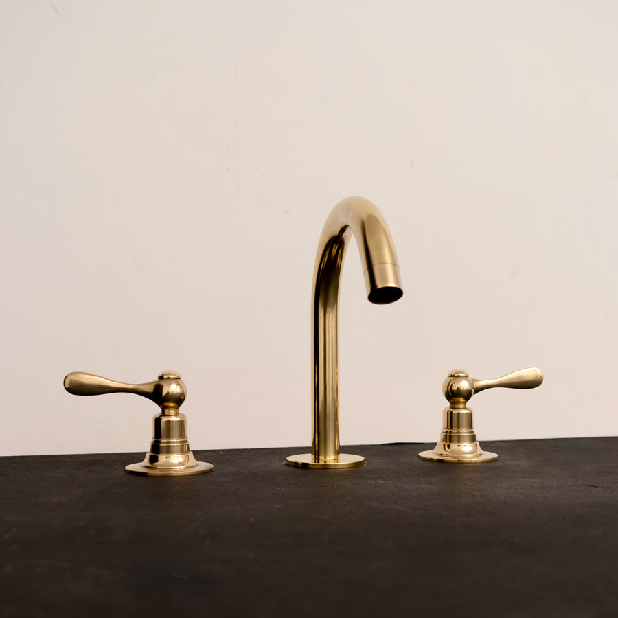 Unlacquered Brass Deck Mounted Sink Faucet, Widespread 3 Holes Bath Faucet Deck Mounted Bathroon Faucet