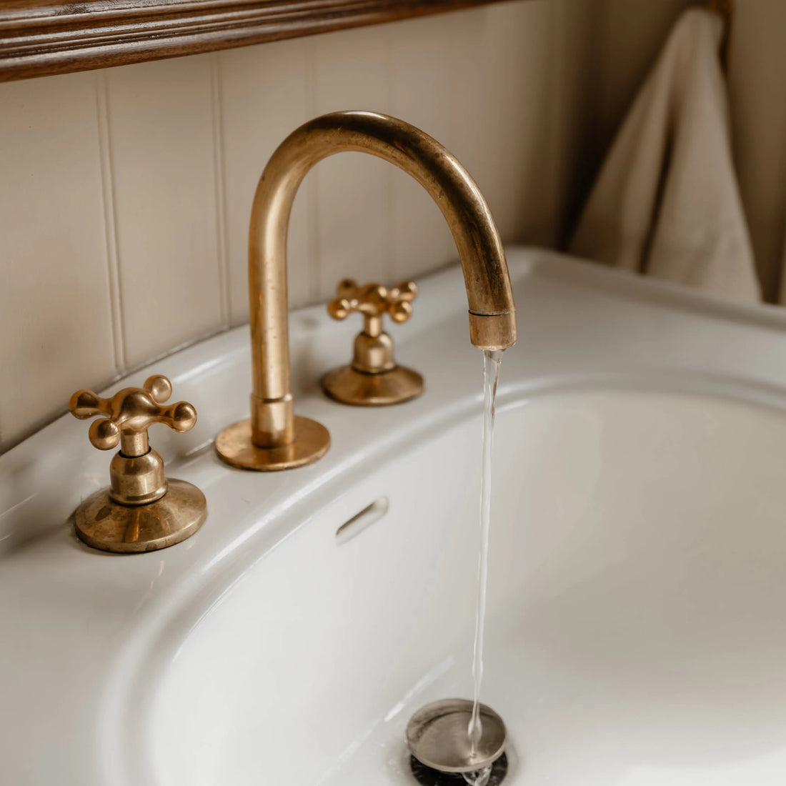 Deck Mount Unlacquered Solid Brass Vintage Countertop Faucet, Kitchen Faucet Brassna Handcrafted Brass Faucet SP