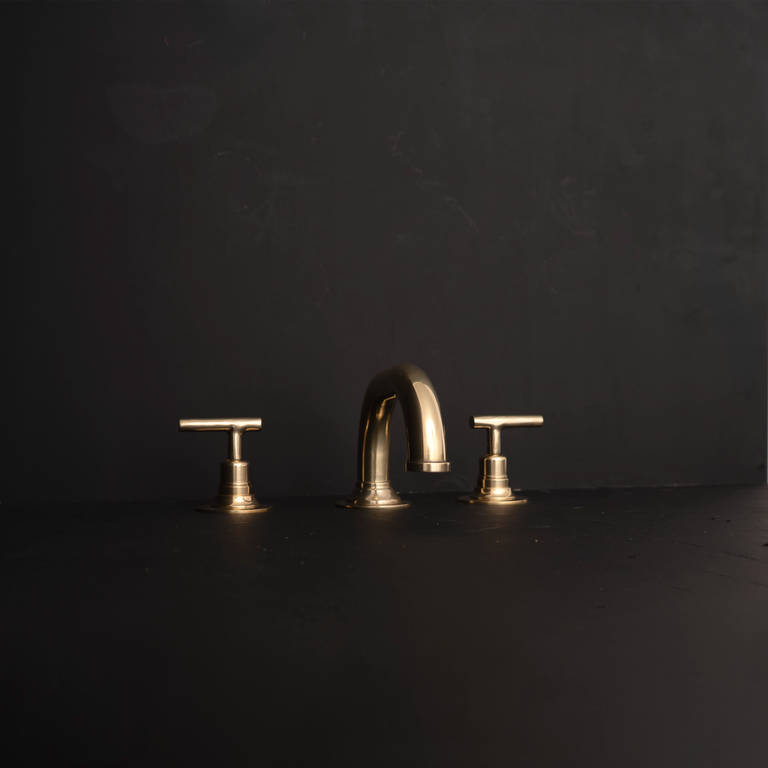 Unlacquered Brass Deck Mounted Sink Faucet, Widespread 3 Holes Bath Faucet Deck Mounted Faucet SP