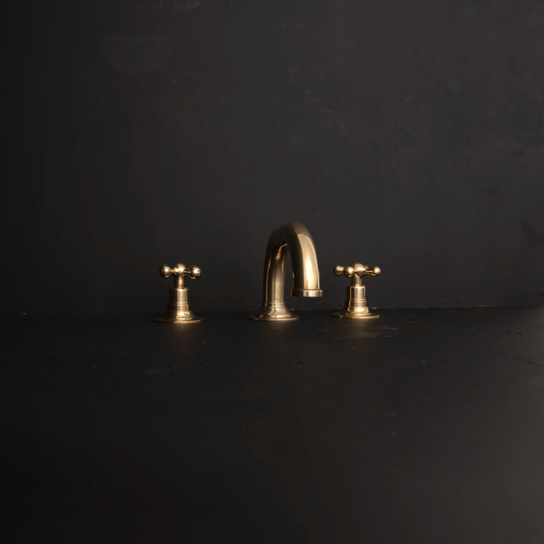 Deck Mounted Bathroom Faucet SP