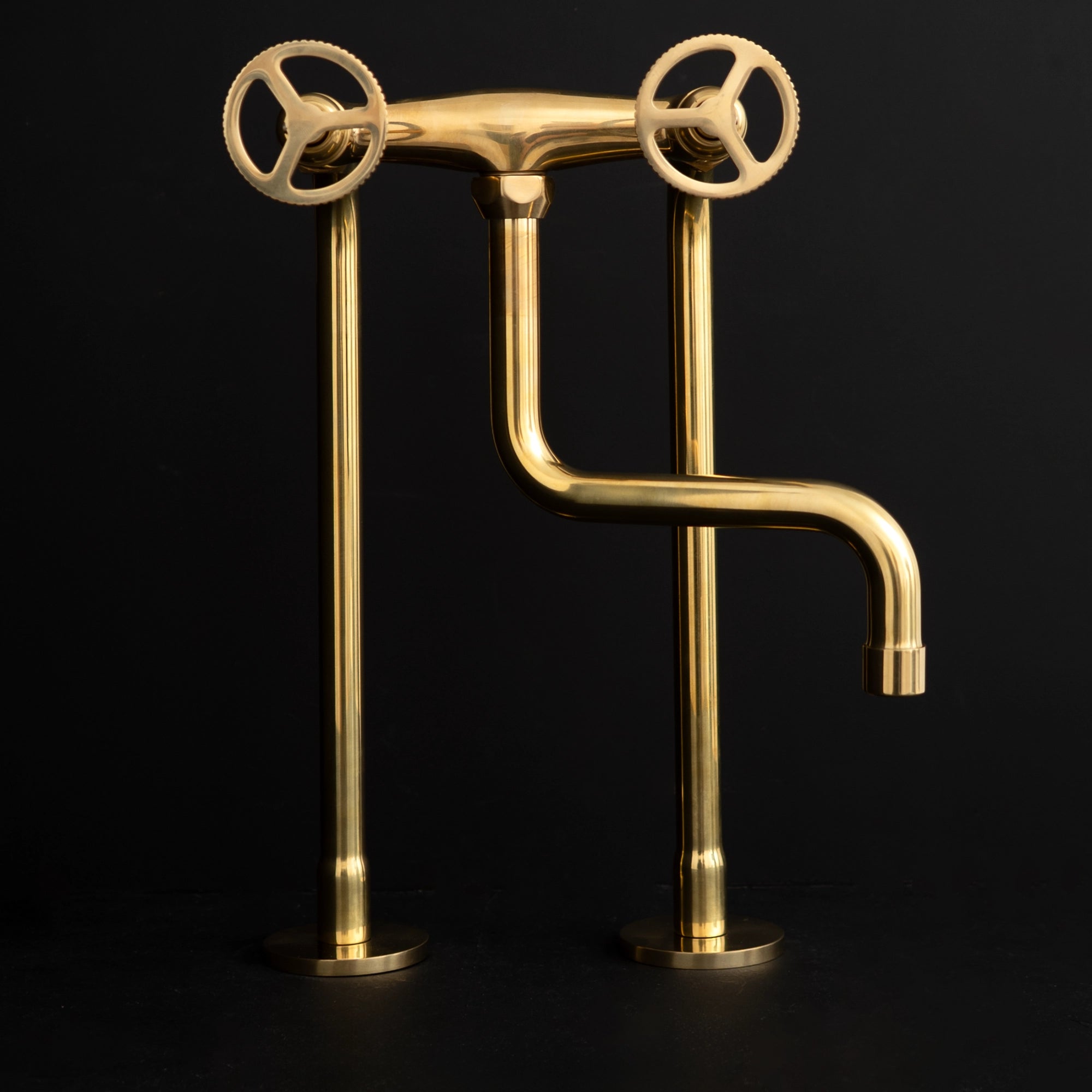 Handcrafted Solid Brass The S Spout Kitchen Faucet Kitchen Faucet - Detail View | Brassna