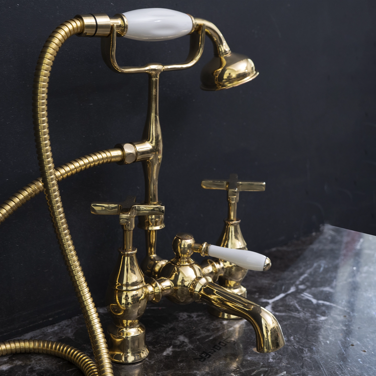 Brassna Tub Filler in Gold