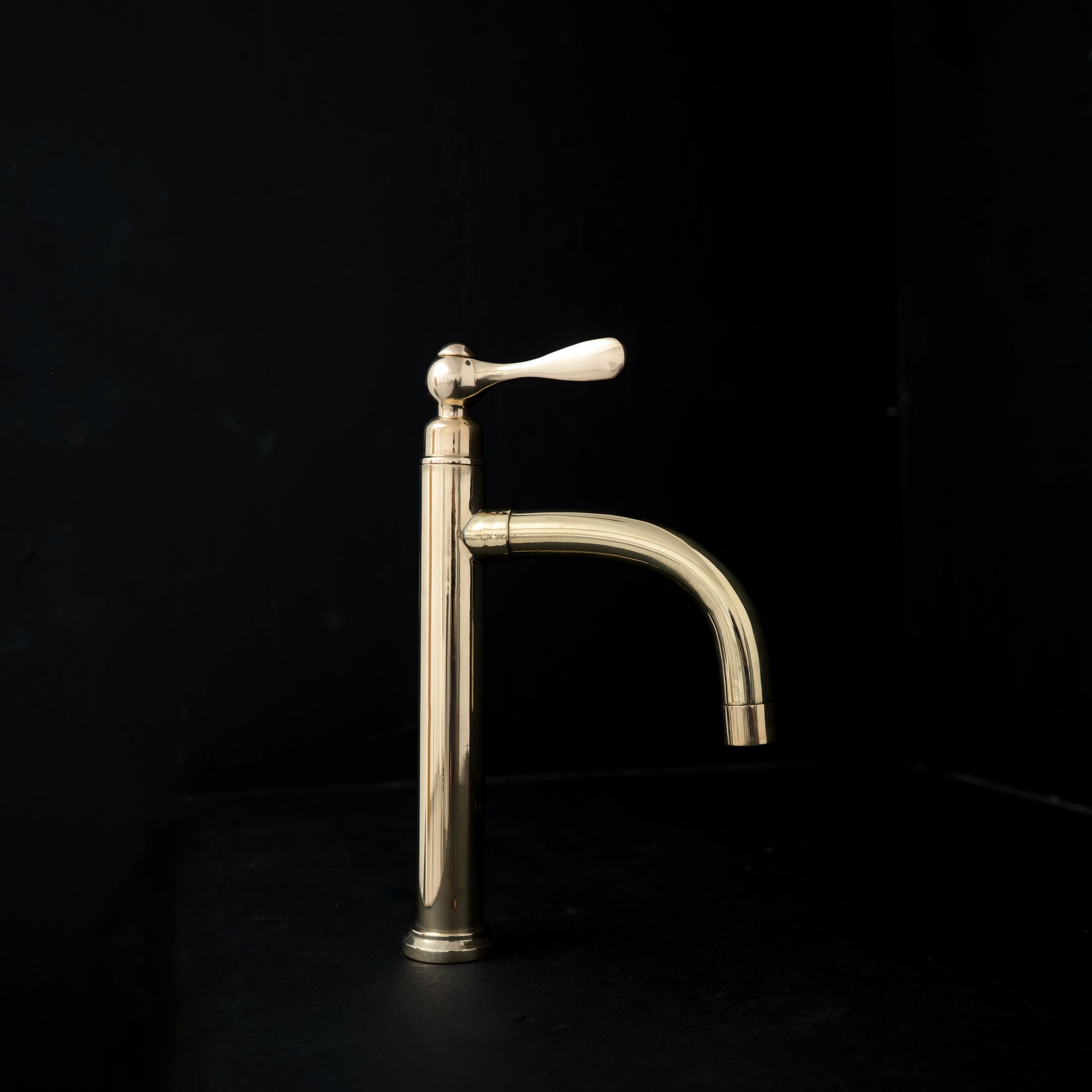  Vessel sink faucet