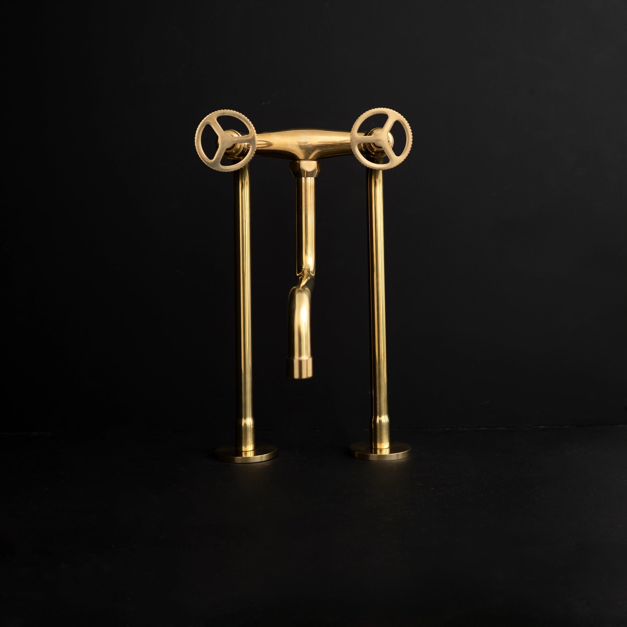 Handcrafted Solid Brass The S Spout Kitchen Faucet Kitchen Faucet - Detail View | Brassna