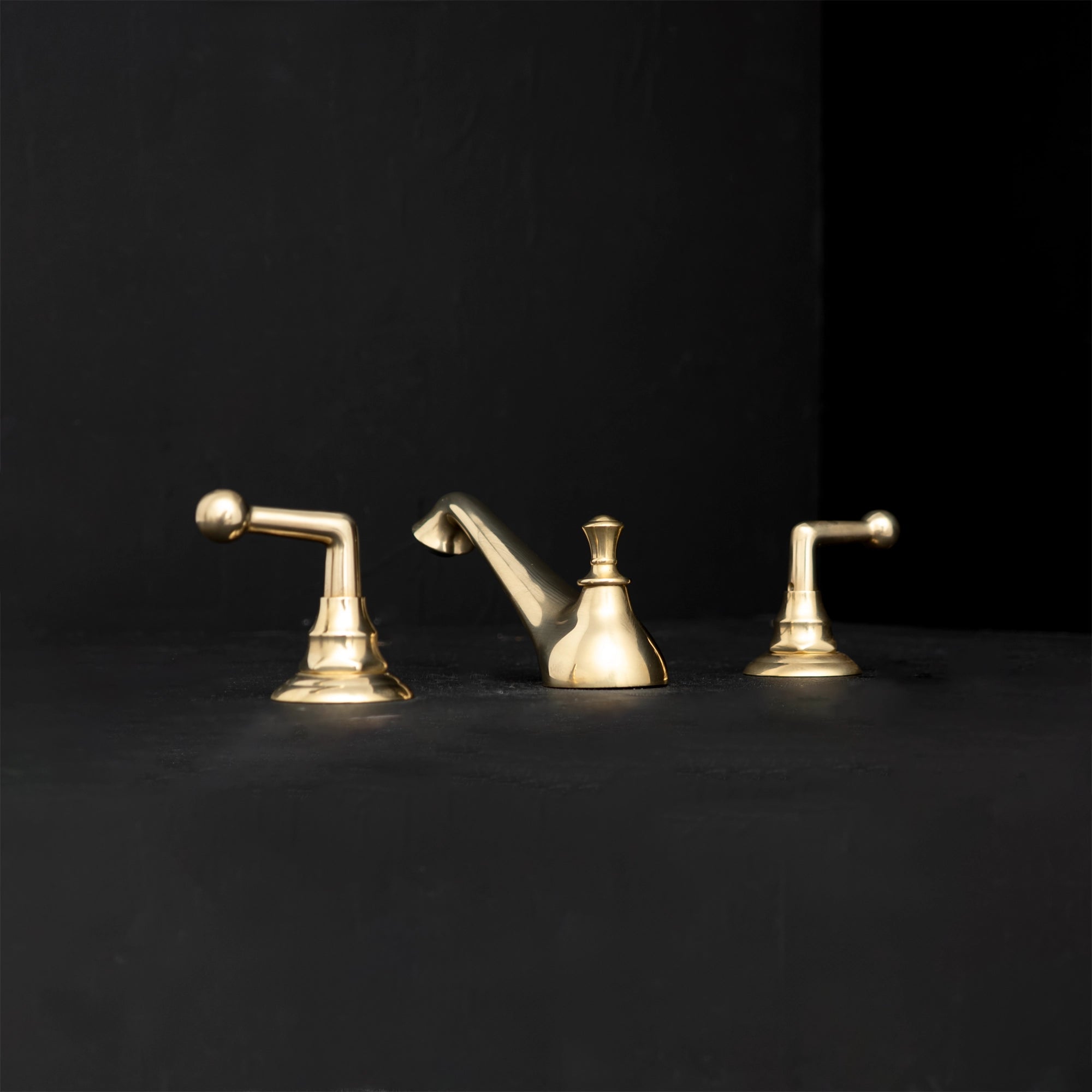 Brass Bathroom Faucet Deck Mount - Never Plated | Brassna The Artisan Deck