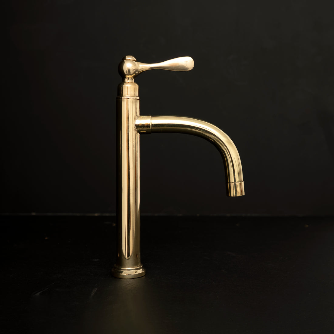  Vessel sink faucet