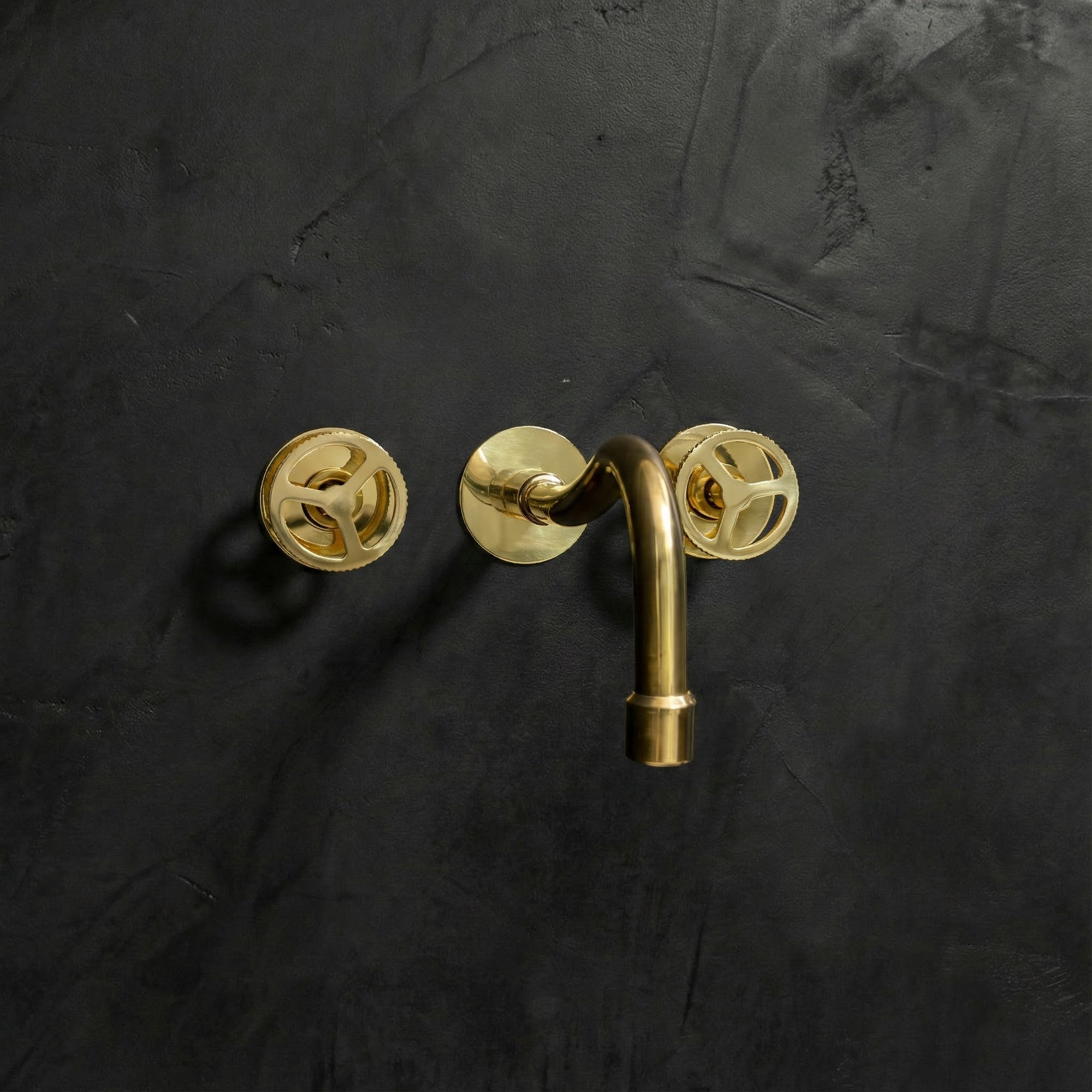 Handcrafted Solid Brass Cobra Wall Mounted Faucet Bathroom Faucet - Detail View | Brassna