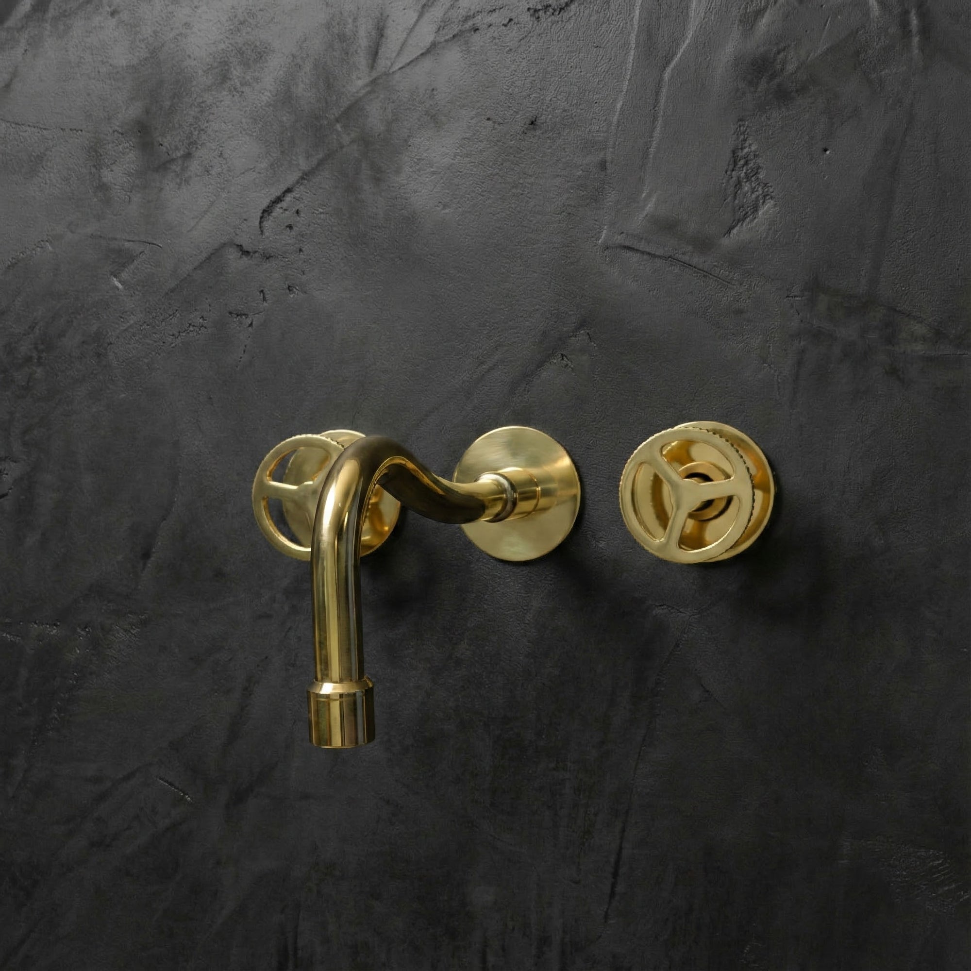 Handcrafted Solid Brass Cobra Wall Mounted Faucet Bathroom Faucet - Detail View | Brassna