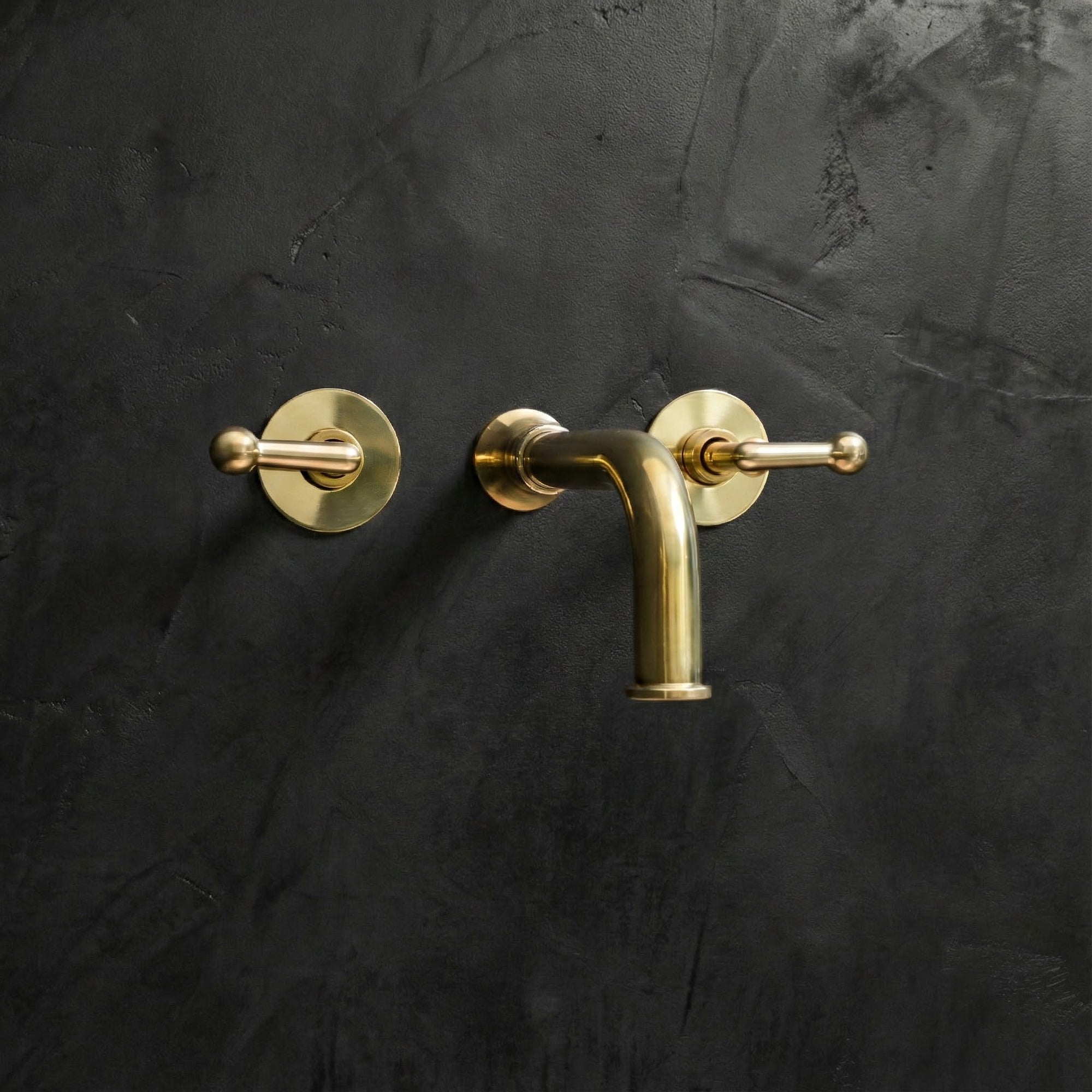 Wall Mounted Nino | Solid Brass — Brassna Wall Mounted Nino