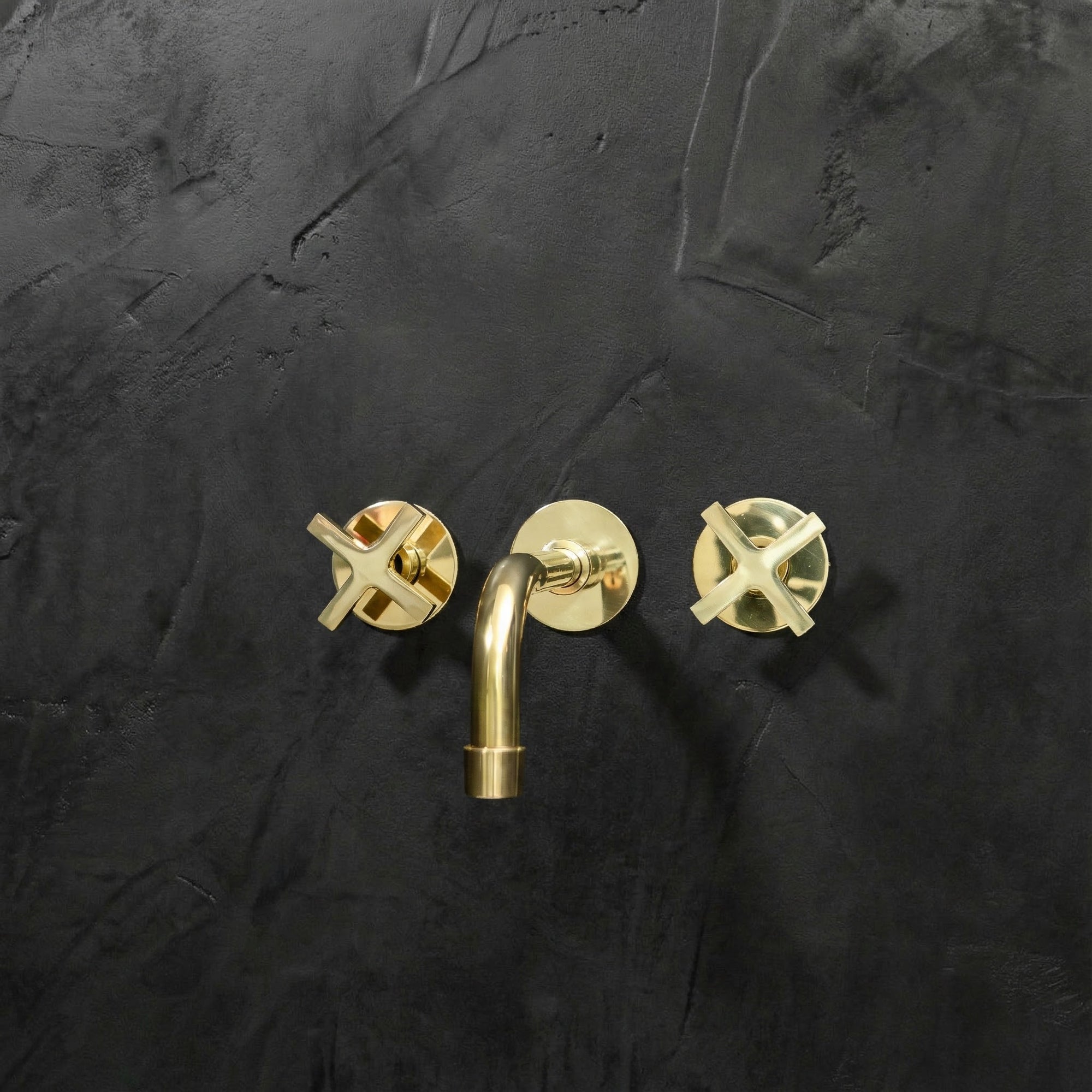 Solid Brass Handcrafted Wall Mounted Faucet Bathroom Faucet - Detail View | Brassna