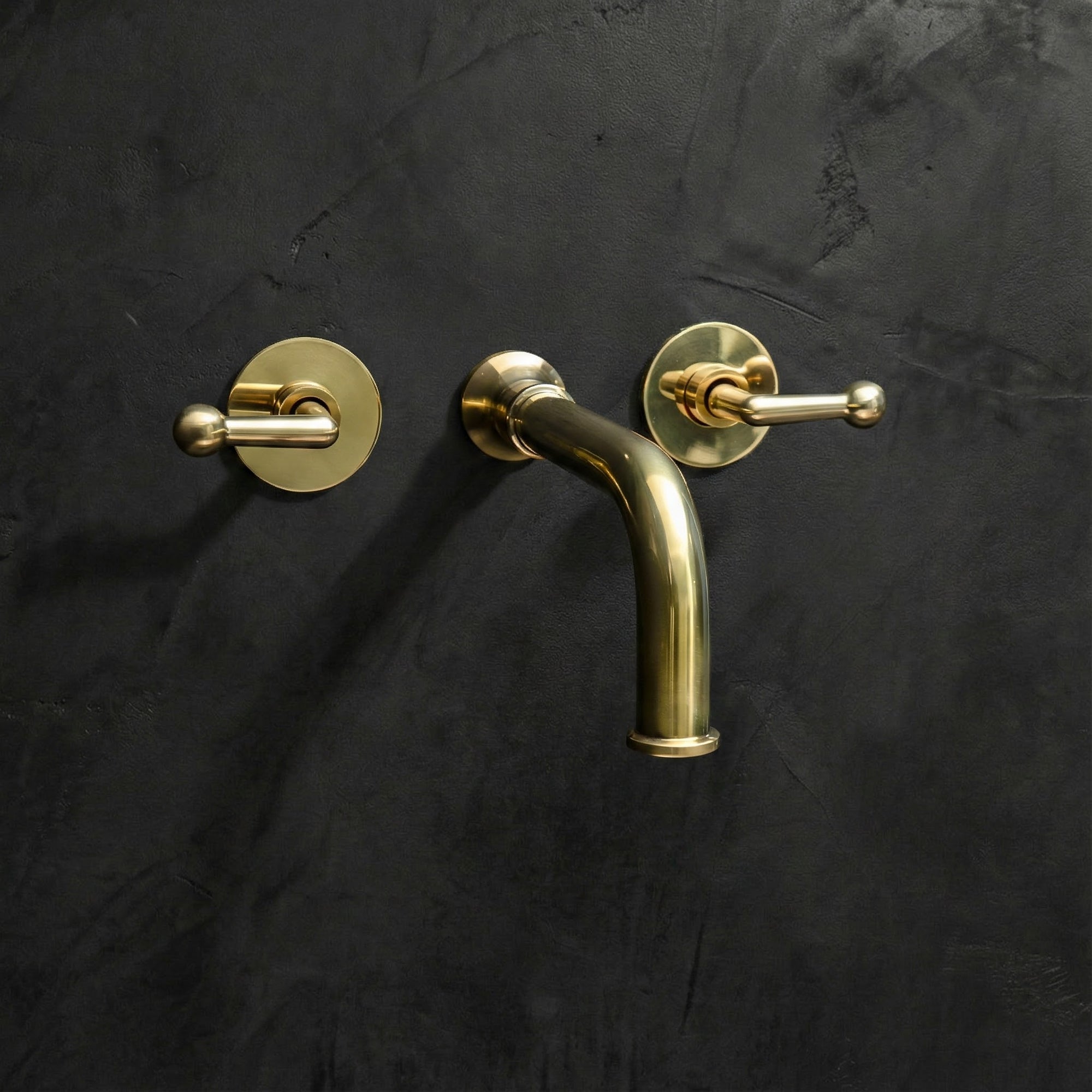 Wall Mounted Nino | Solid Brass — Brassna Wall Mounted Nino