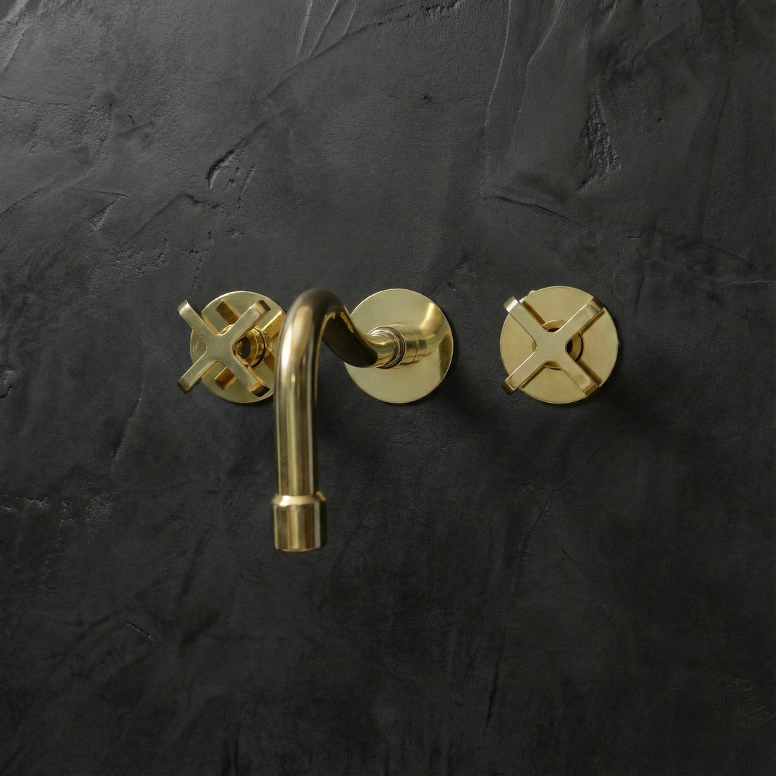 Cobra Wall Mounted Faucet