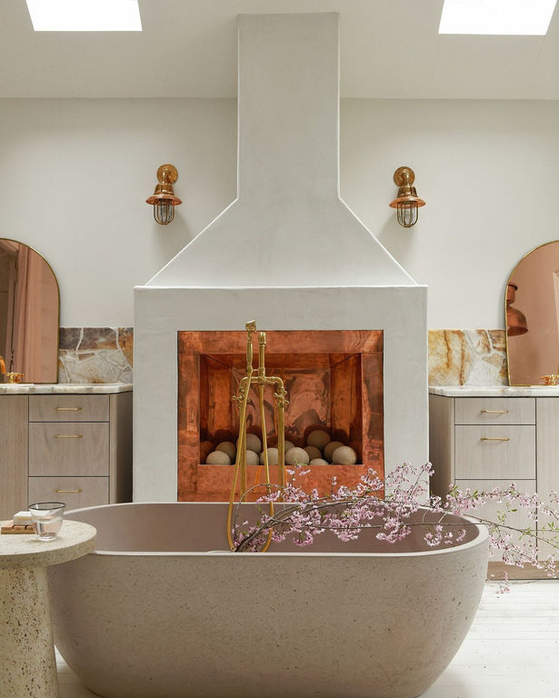 Unlacquered Brass Floor Mounted Bathtub with Handshower, Natural Brass Freestanding Tub Filler with Handheld FR Brass Freestanding Bathtub