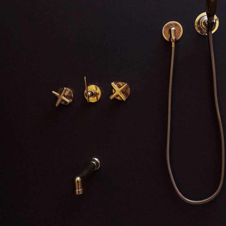 Handcrafted unlacquered brass shower Head With Curved Arm , Rainfall Head Shower with arcuate arm Mireleft Brass Shower Set