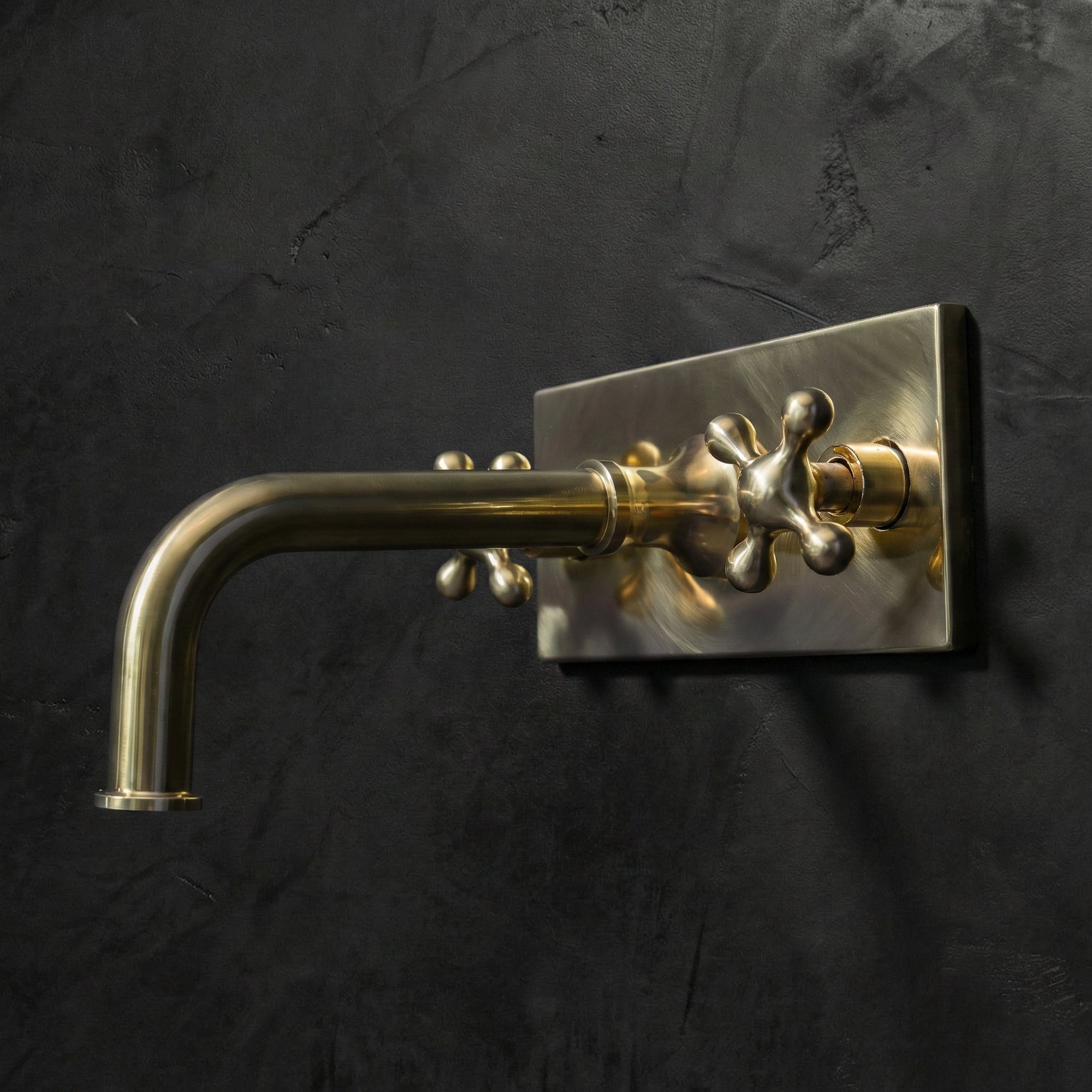 Handcrafted Solid Brass Wall Mounted Faucet With Rectangular Backplate Bathroom Faucet - Detail View | Brassna
