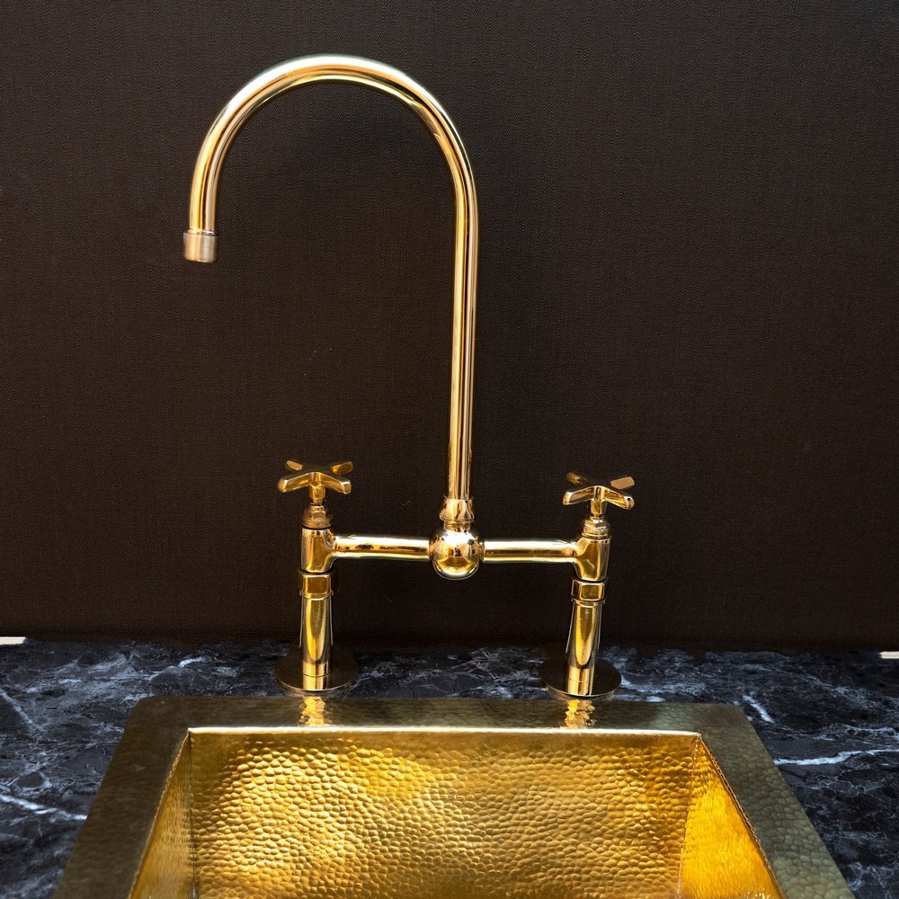 Bridge Faucet With Ball Center - Brassna
