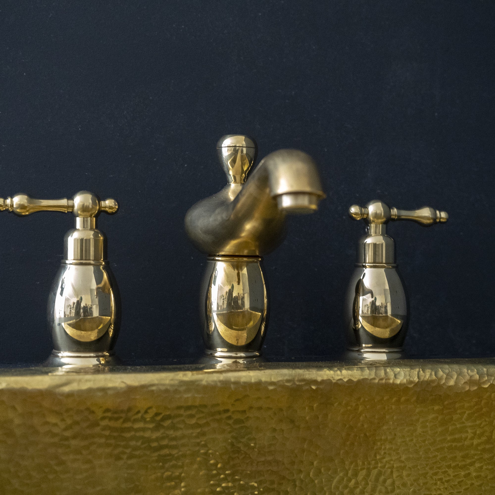 Deck Mounted Unlacquered Brass Bathroom Faucet with 3 Holes, Traditional Bathroom Faucet with 3 Holes in Unlacquered Brass Deck Mounted Faucet