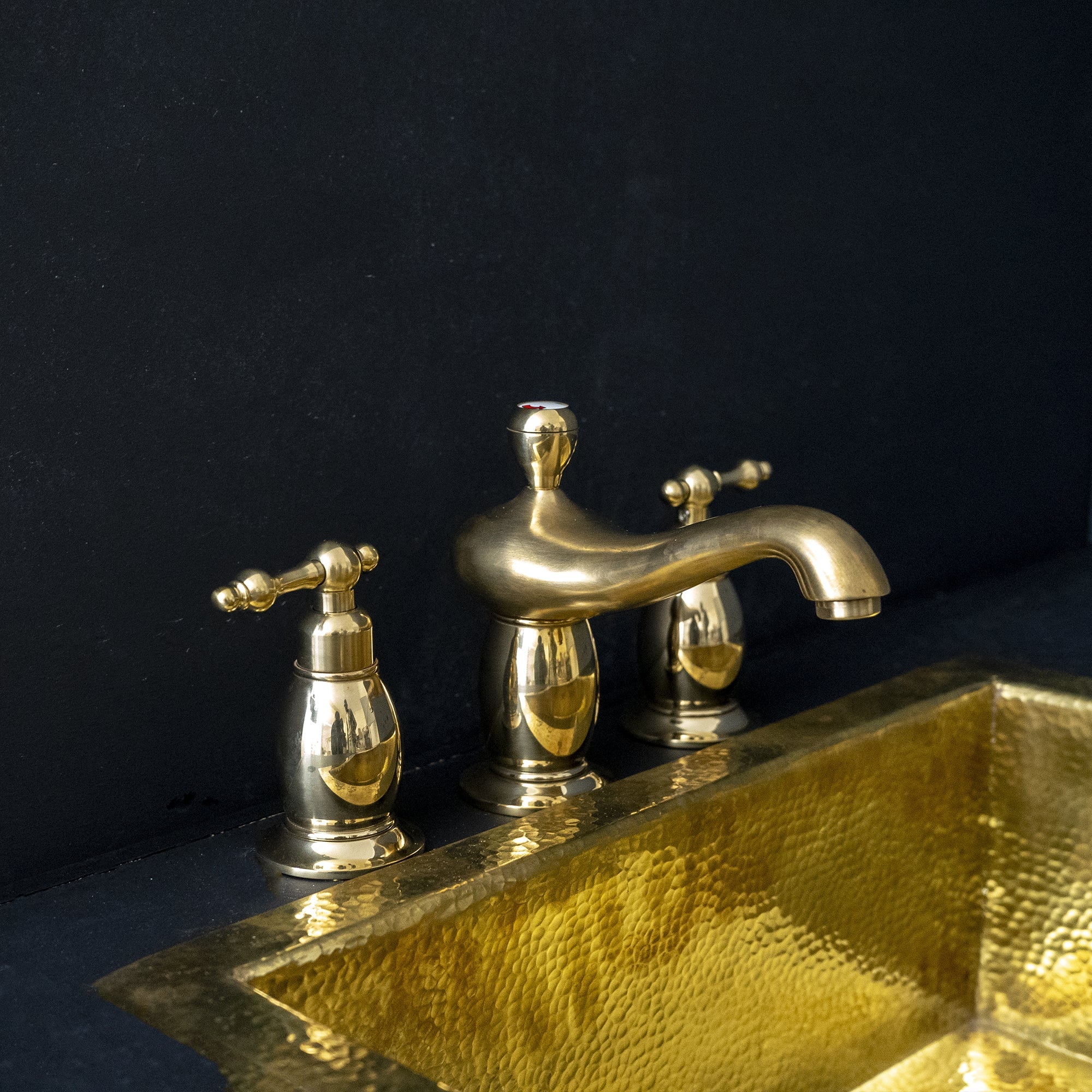 Deck Mounted Unlacquered Brass Bathroom Faucet with 3 Holes, Traditional Bathroom Faucet with 3 Holes in Unlacquered Brass Deck Mounted Faucet