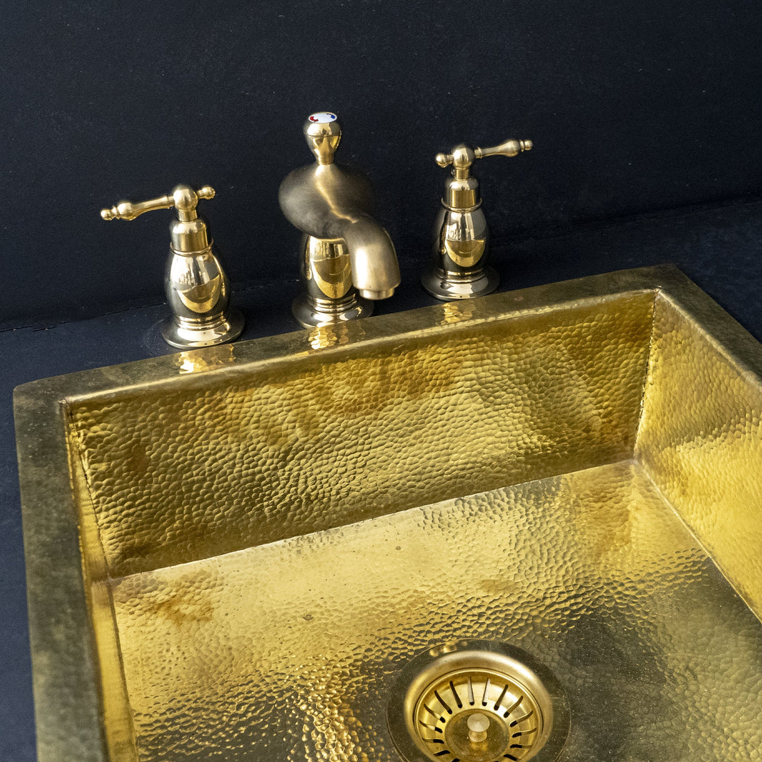 Deck Mounted Unlacquered Brass Bathroom Faucet with 3 Holes, Traditional Bathroom Faucet with 3 Holes in Unlacquered Brass Deck Mounted Faucet