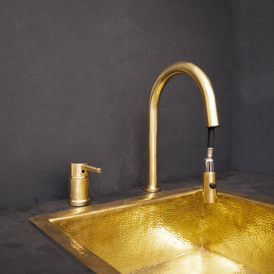 Deck Mounted Unlacquered Brass Single Handle Pull-Down Kitchen Faucet - Brassna