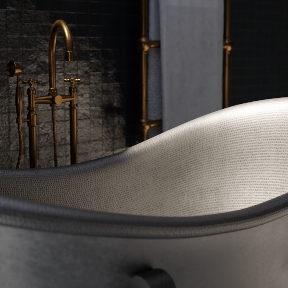 Satin Copper Bathtub - Brassna