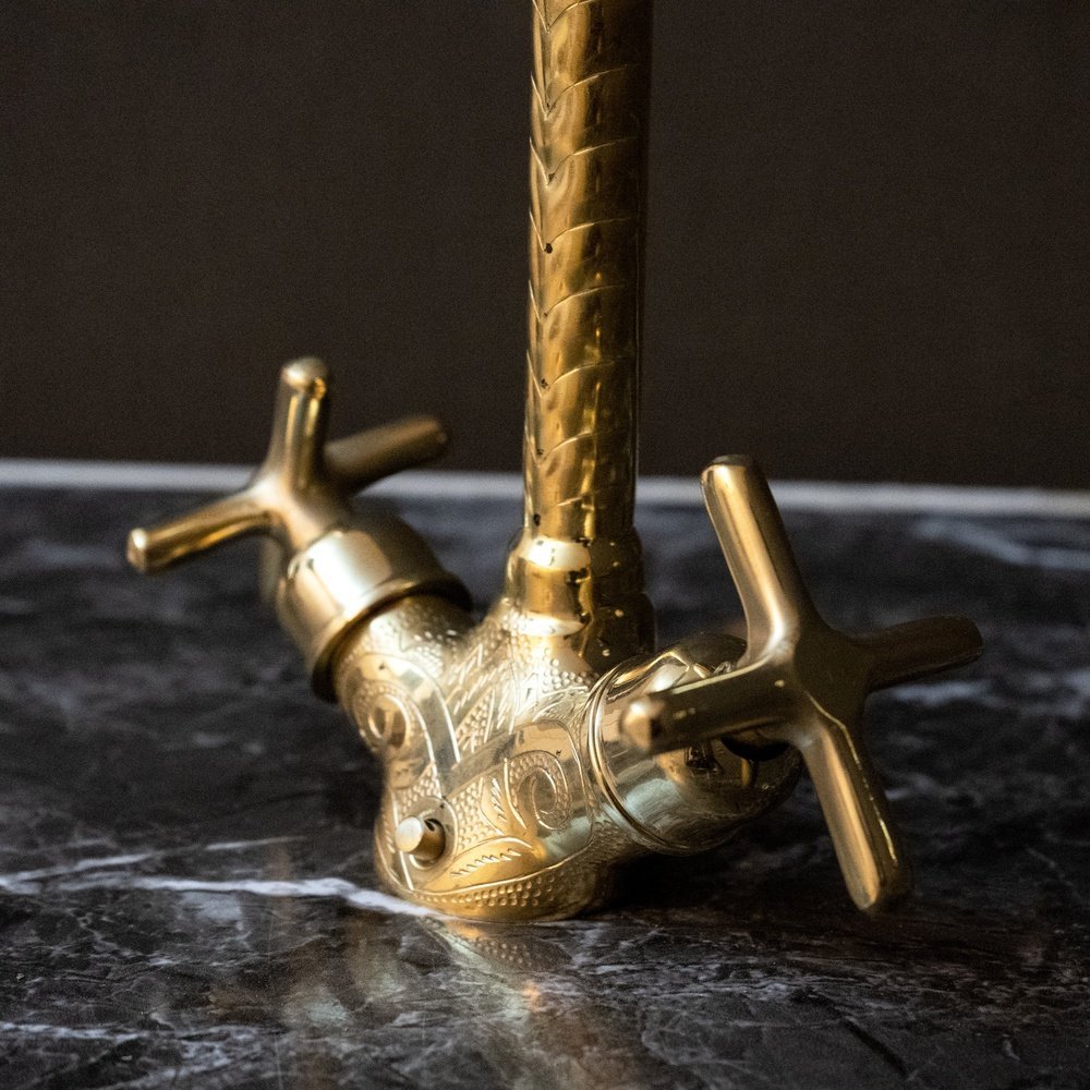 Handcrafted Solid Brass Single Hole Bath Faucet II | Brassna The Gooseneck Pour
