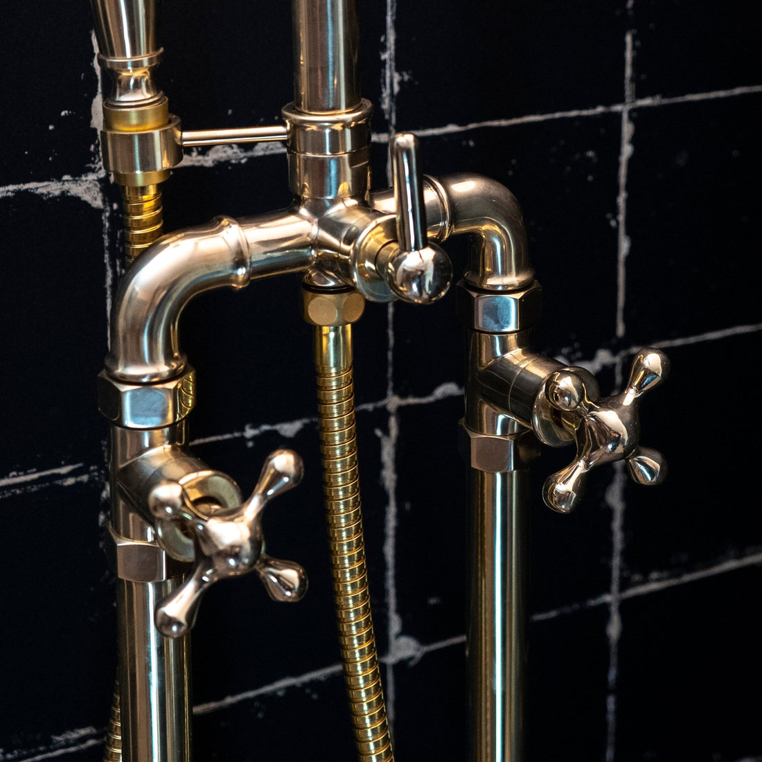 Unlacquered Brass Floor Mounted Bathtub with Handshower, Natural Brass Freestanding Tub Filler with Handheld Unlacquered Brass Freestanding Bathtub
