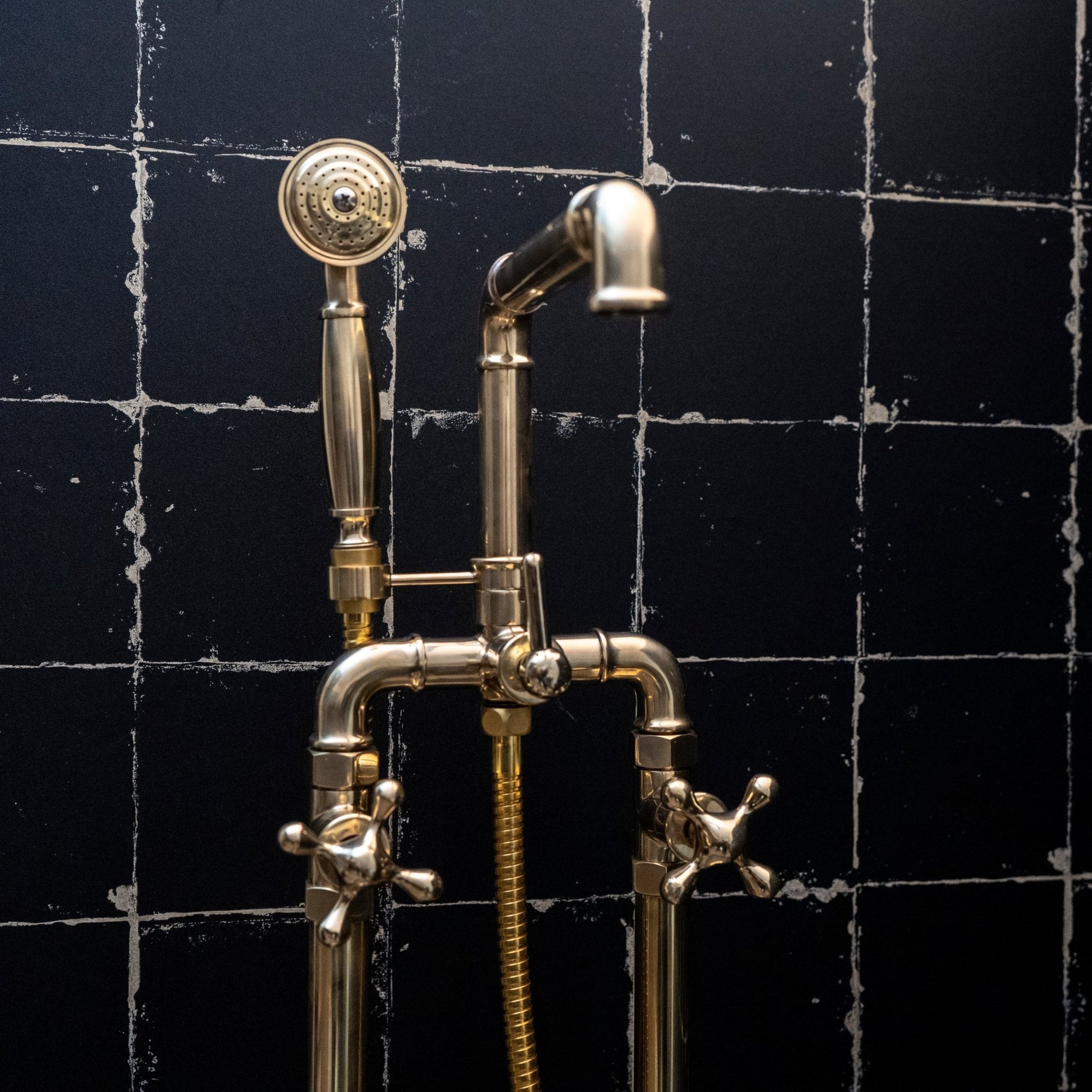 Unlacquered Brass Floor Mounted Bathtub with Handshower, Natural Brass Freestanding Tub Filler with Handheld Floor Mounted Bathtub