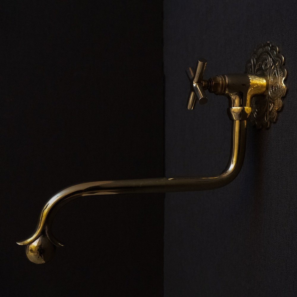 Unlacquered Brass Wash Foot Faucet, Traditional Solid Brass Outdoor Faucet with Cross Handle Unlacquered Brass Wash Foot Faucet